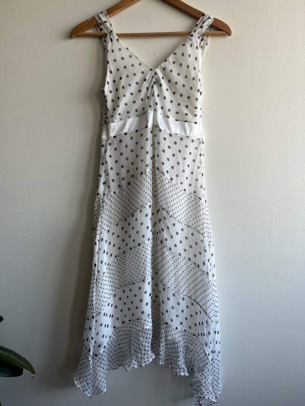 BCBGMaxAzria White and Gray Polka Dot Midi Dress - Picture 4 of 10